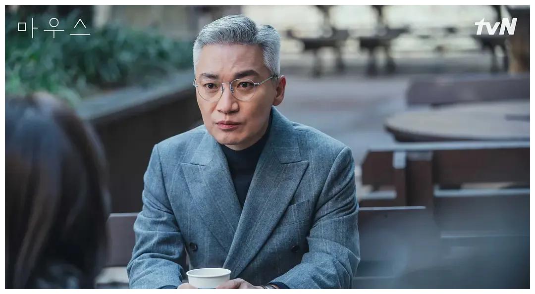 给80应该就是为了邪恶的目的能够继续,而他们肯定也已经告诉韩叙俊,80