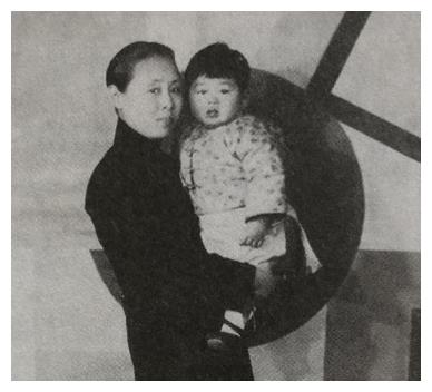 张幼仪再婚时,征求儿子意见,儿子的回信是对徐志摩最无情的嘲讽|张幼仪|徐志摩|再婚_新浪新闻