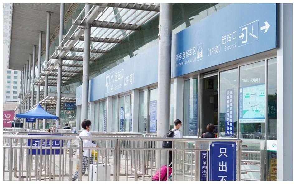 探访南京站核酸检测采样点：旅客6小时可拿结果休闲区蓝鸢梦想 - Www.slyday.coM