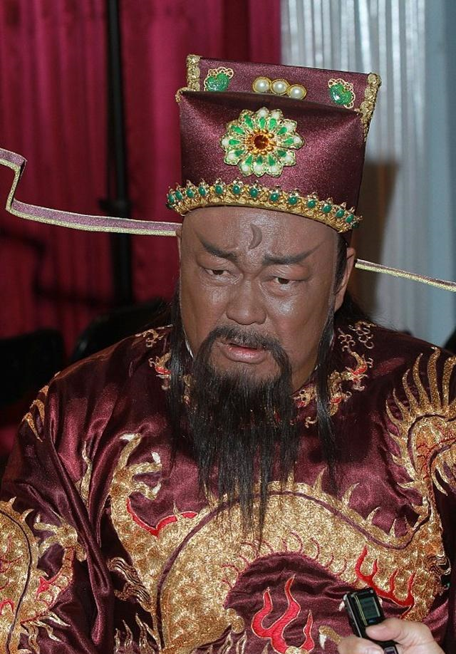 包拯的长子20岁就去世其妻子的嘉奖诏书是苏东坡写的