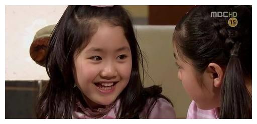 欢乐满屋郑海莉长大了从讨人厌的小孩变成高颜值美少女