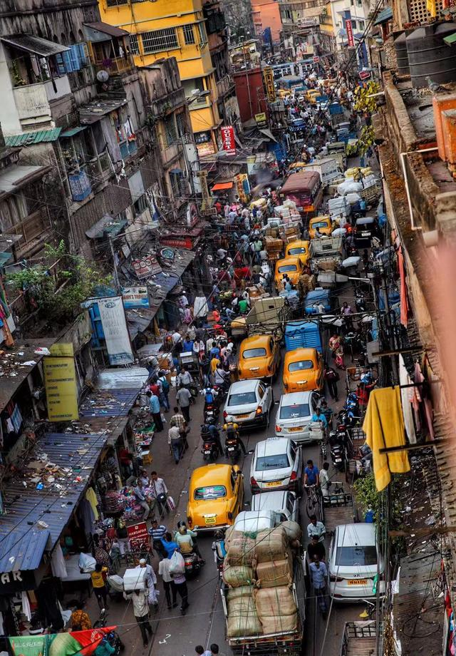印度旅行是什么感觉街道破烂不堪牛粪遍地都是餐饮不敢吃