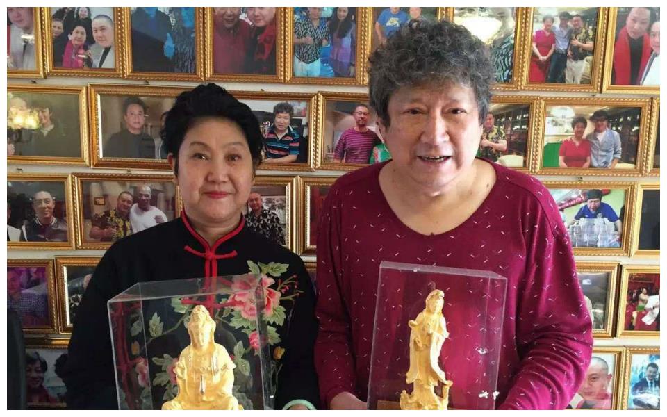 李春平离开祖国时,身份是美国老太太的"儿子".