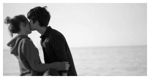 到底什么是爱？爱一个人的感觉是什么？休闲区蓝鸢梦想 - Www.slyday.coM