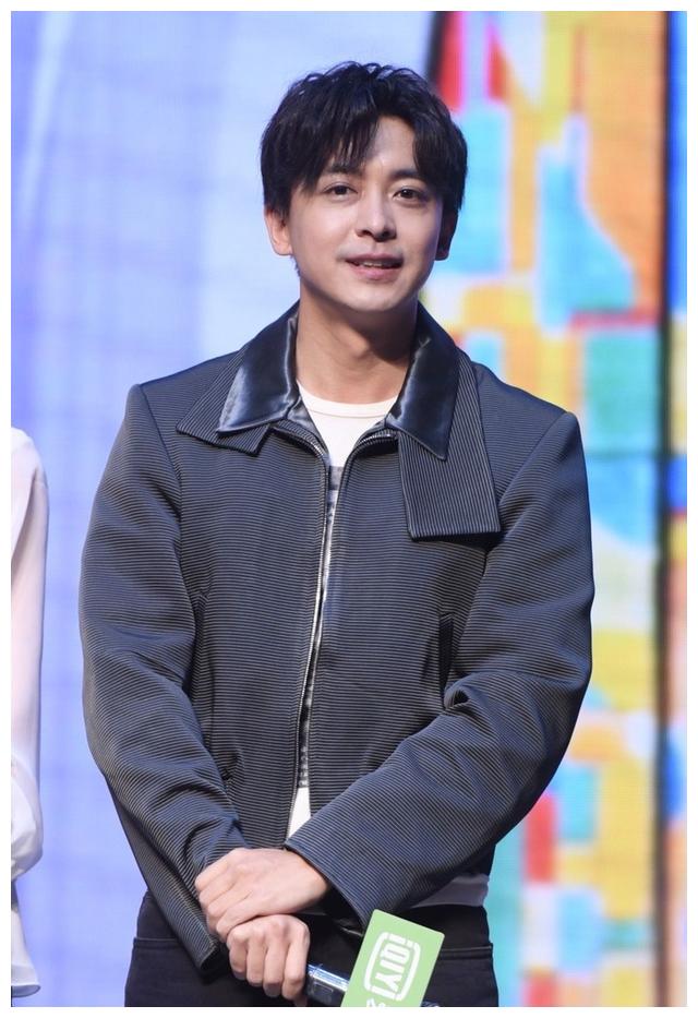 "张益达"免费为益达"代言"十年,网友高呼:要吃回来