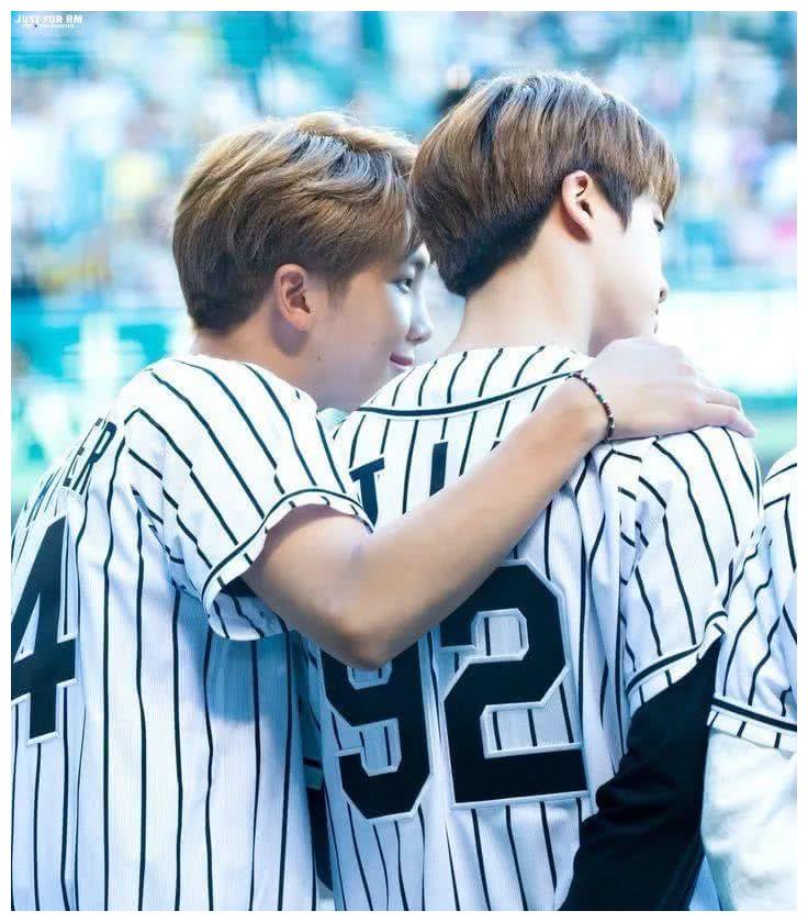 我相信金南俊心里最爱的人是金硕珍!