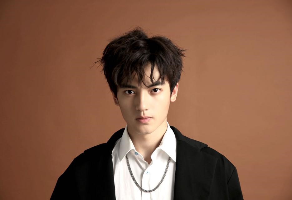 刘子瑞个人首张同名epray全球发行