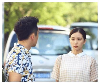 女友被安排回家相亲，男子跪求女友别走，女方：我等不起休闲区蓝鸢梦想 - Www.slyday.coM