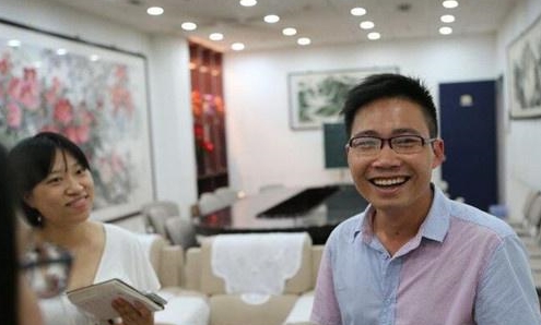 八次复读拒绝八所名校,非清华不上32岁才如愿,理想是找个好老婆休闲区蓝鸢梦想 - Www.slyday.coM 八次复读拒绝八所名校,非清华不上32岁才如愿,理想是找个好老婆休闲区蓝鸢梦想 - Www.slyday.coM