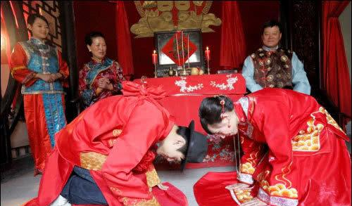 “你到底爱不爱我?若爱我,为什么10万彩礼都要抠抠索索?”休闲区蓝鸢梦想 - Www.slyday.coM “你到底爱不爱我?若爱我,为什么10万彩礼都要抠抠索索?”休闲区蓝鸢梦想 - Www.slyday.coM