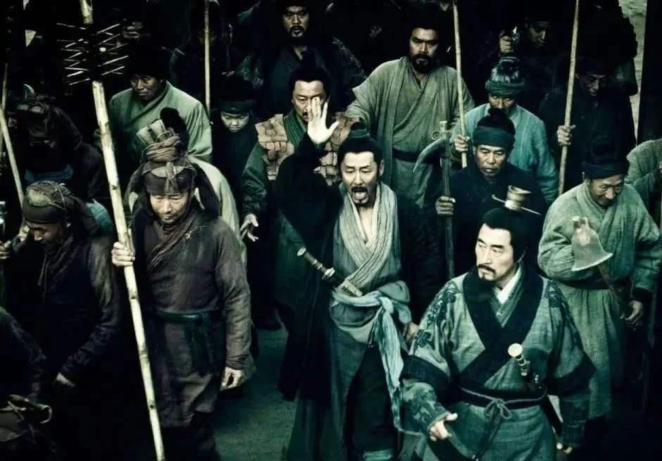 刘邦的权谋和朝堂之术是极强的可以说是他自己开创的那嬴政呢