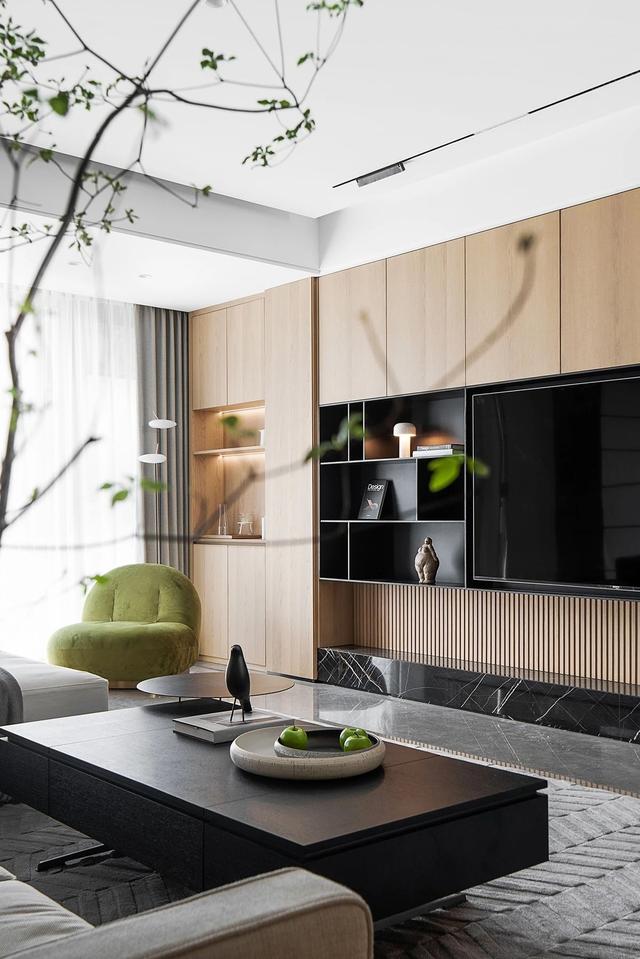 她家客厅太好看了，一进门就被美到，喜欢这样简单不花哨的装修休闲区蓝鸢梦想 - Www.slyday.coM