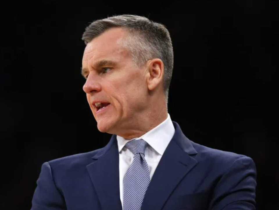 就喜欢玩挑战性多诺万放弃所有面试机会直接担任公牛队主教练