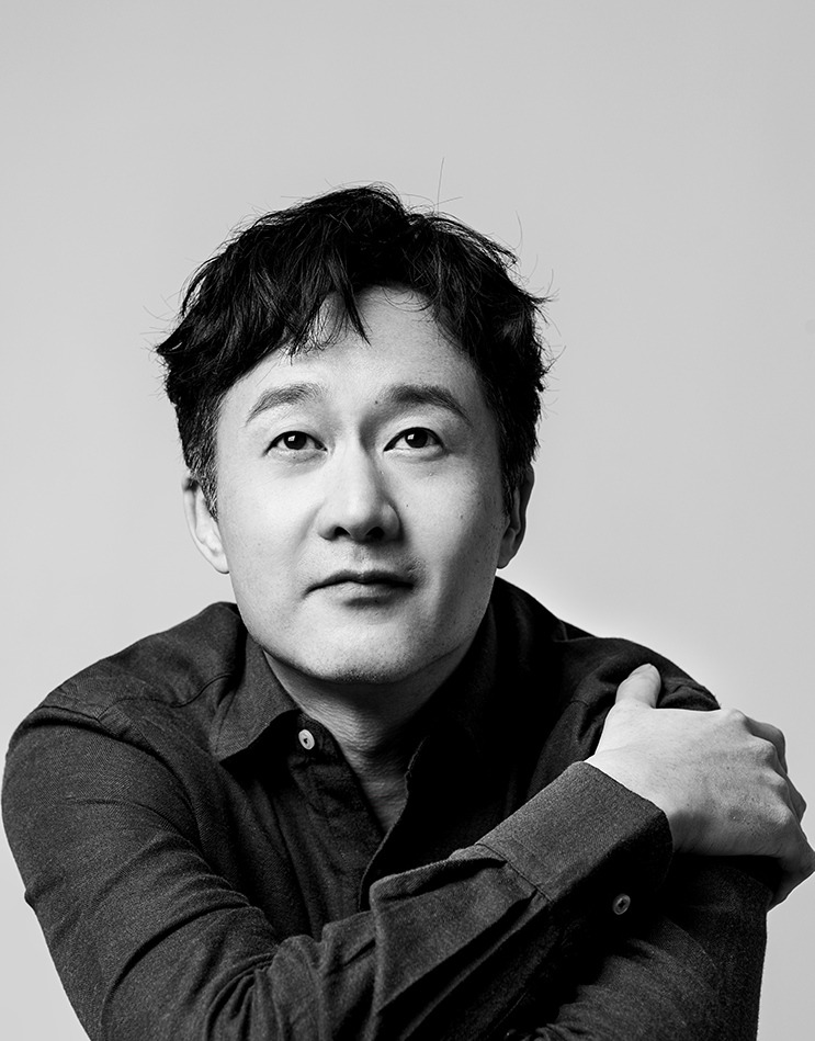 岳旸最新时尚大片风格多样可塑性高