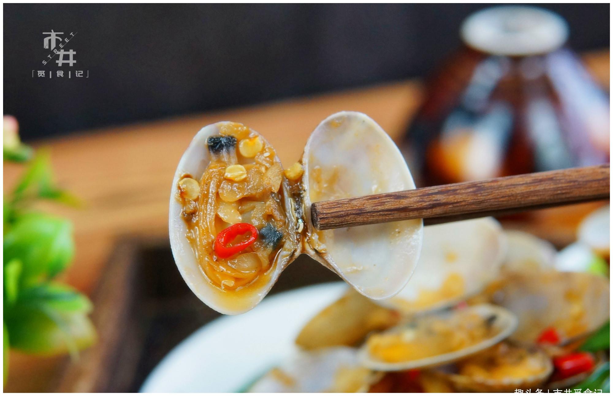 花甲吐沙,海边人教的好妙招,不用盐不用油,十几分钟乖乖吐干净