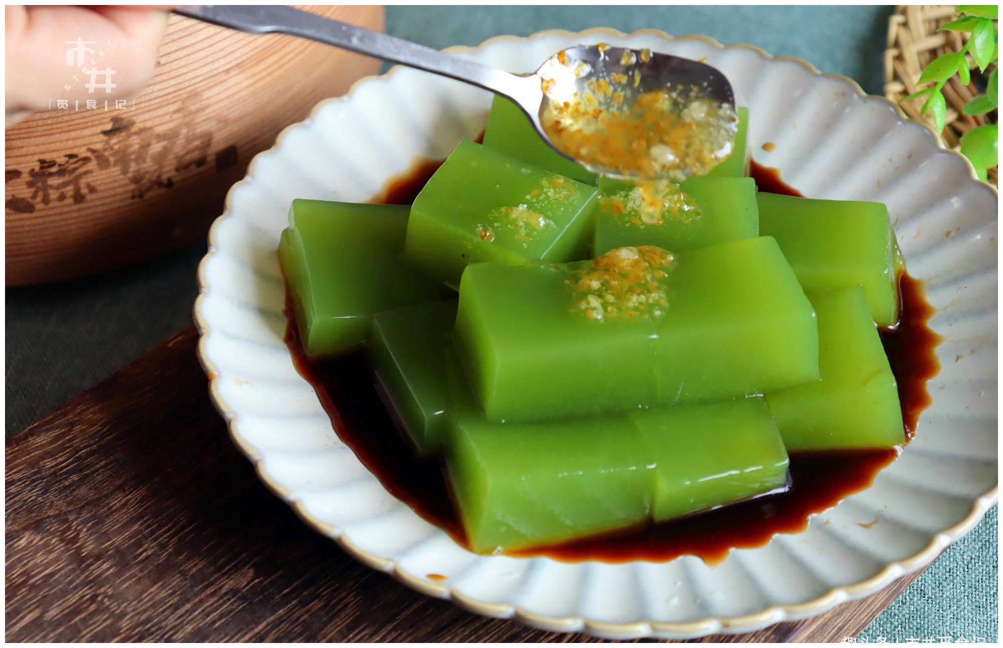 三伏天,黄瓜最痛快的吃法,碧绿爽滑如果冻,和吃雪糕一样过瘾