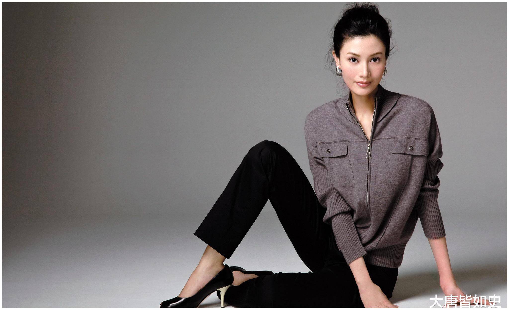 她是香港第一美女,下嫁赌王前女婿,今被富豪老公宠上天