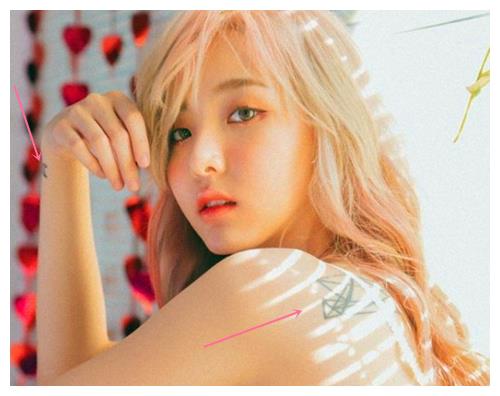 郑乃馨大家肯定不会陌生了,她是最近通过创造营走红