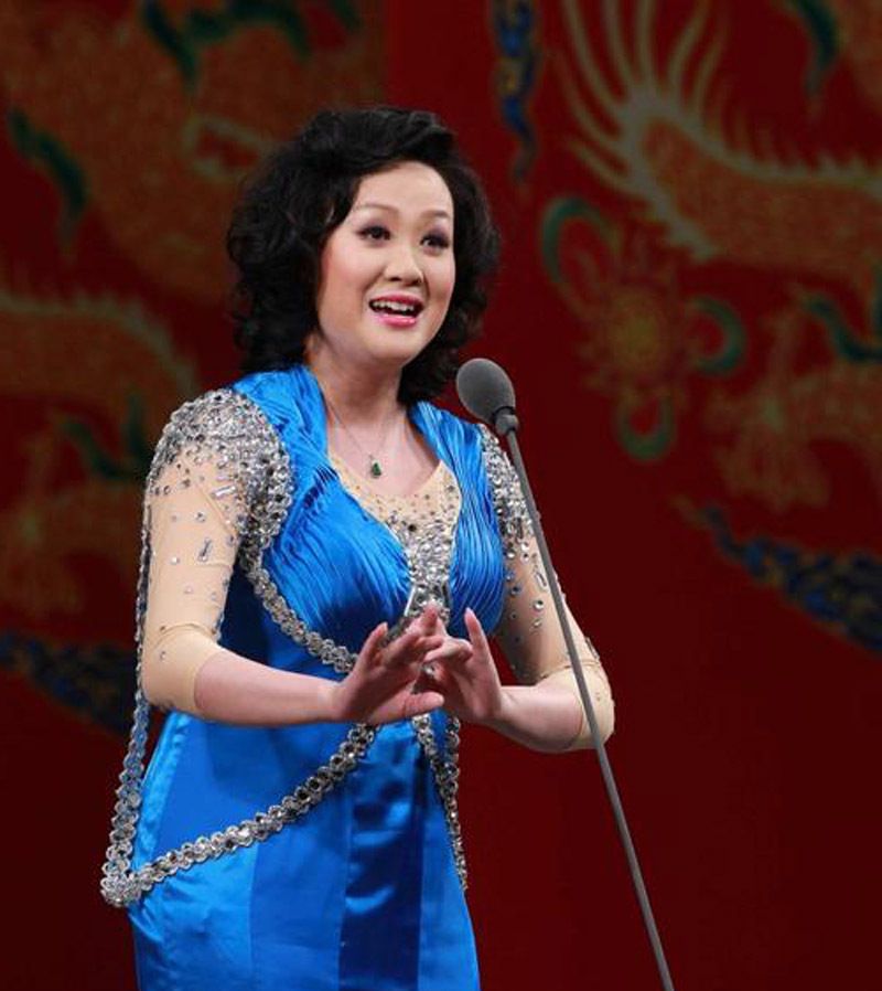 京剧旦角演员王艳的舞台生活掠影