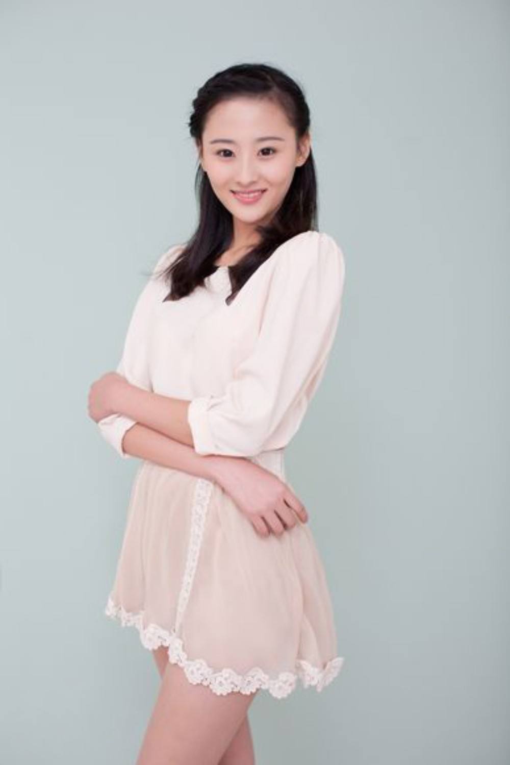 女演员关雪盈:清纯靓丽,美艳可人!