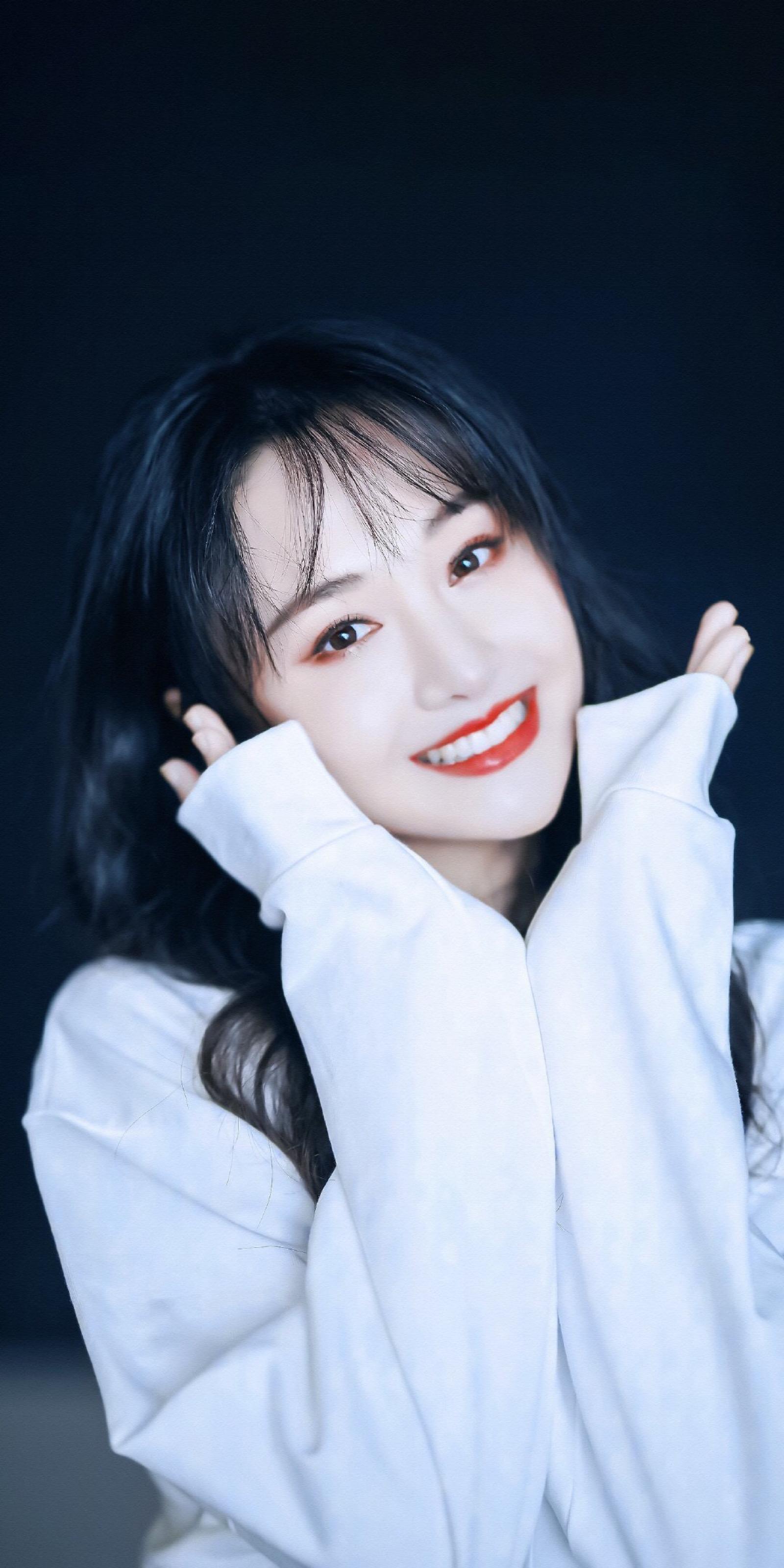 至此,可以说郑爽的明星之路已经走到了尽头,彻底出不来了,所以,你觉得