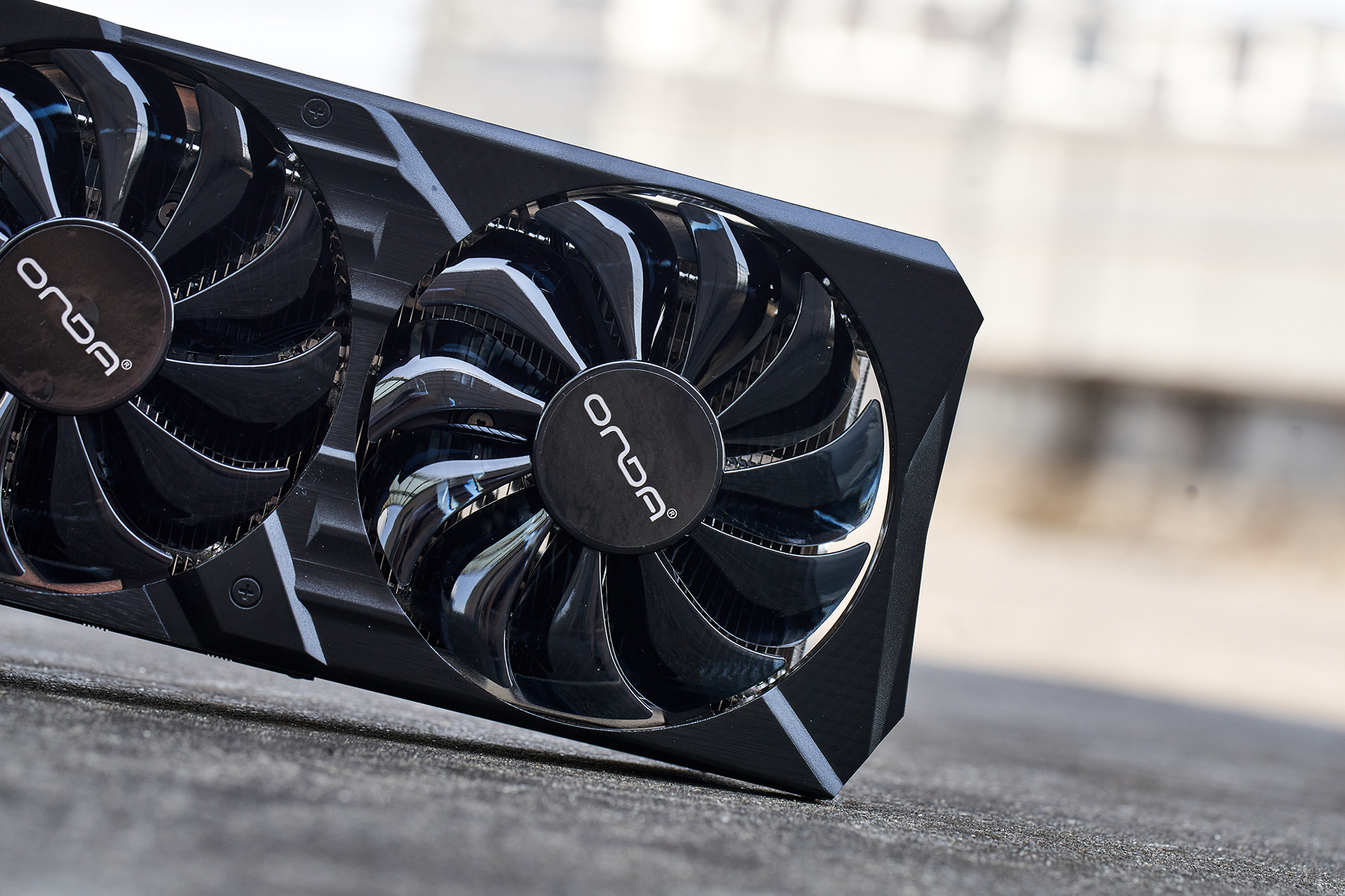 满满的金属味道昂达rtx3060显卡图赏