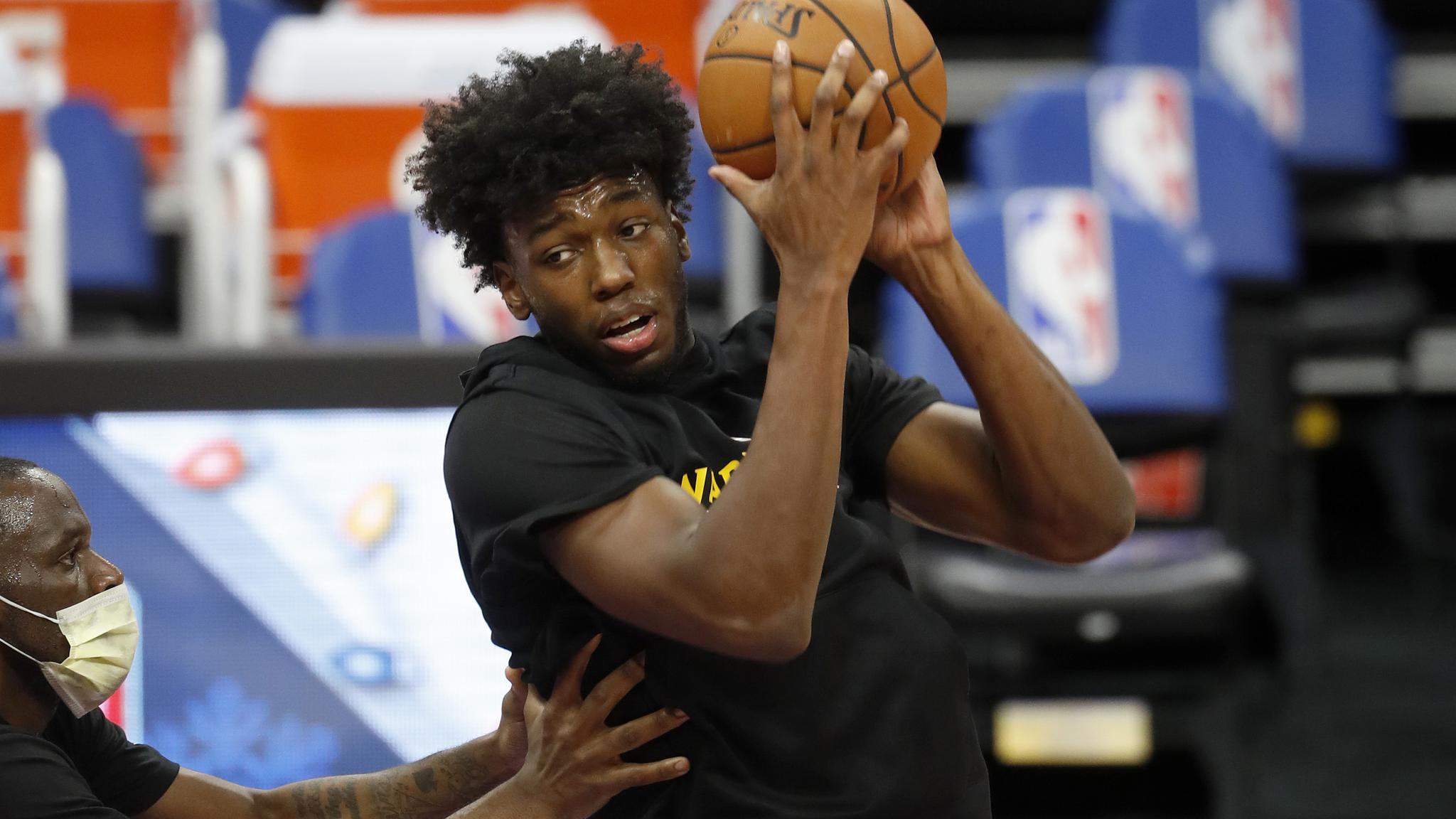 由于久疏战阵,再加上勇士是nba总决赛的夺冠热门,都让人们对怀斯曼在