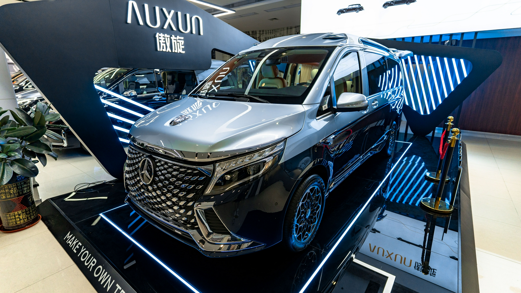 新款来了傲旋纵横四海2022款高顶7座实拍颜值实力再升级