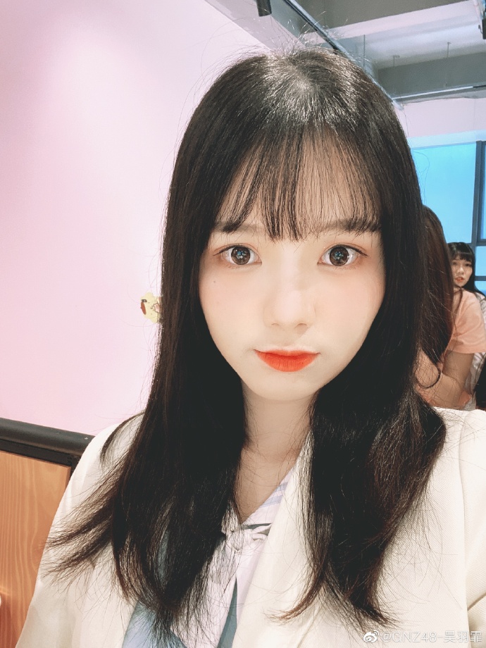 偶像美少女gnz48-吴羽霏迷人可爱美照
