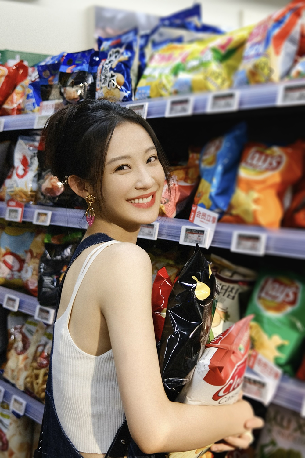 《在一起之方舱》的可爱护士蔡雨萱到《心跳源计划》的拽妹莫莉,孙佳