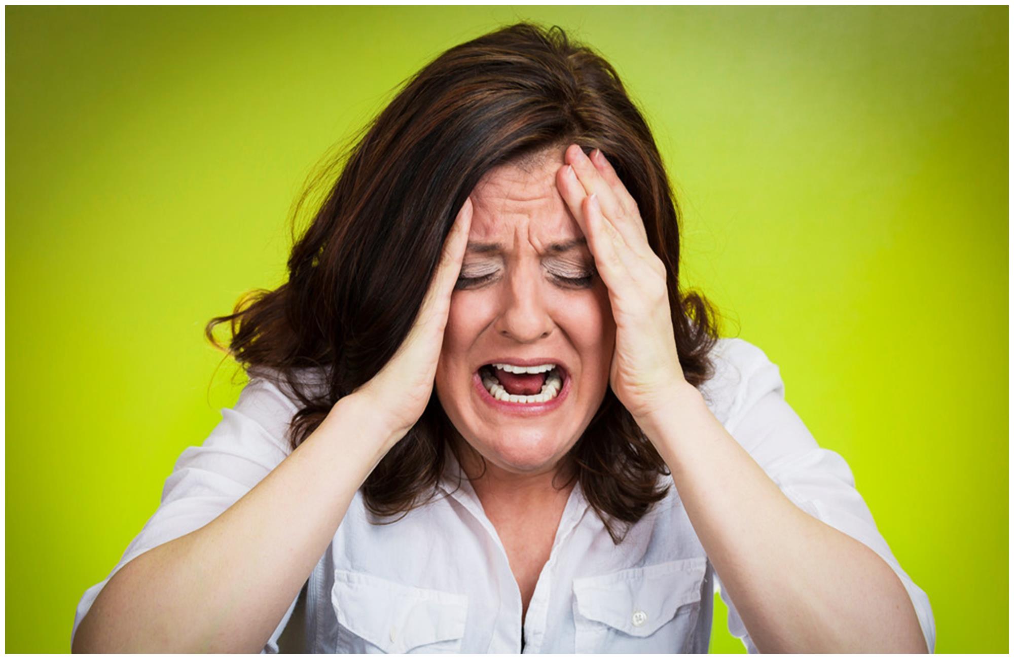 产后应该做全职妈妈?还是重返职场?千万不要被"母爱之名"绑架