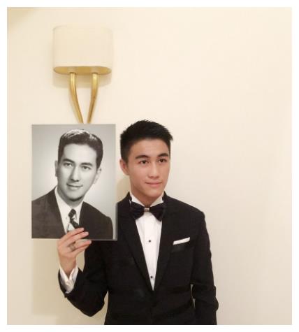 说到何猷龙,我们知道他是二房蓝琼缨的第五个孩子