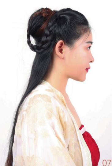 唐风造型:单边垂髻造型