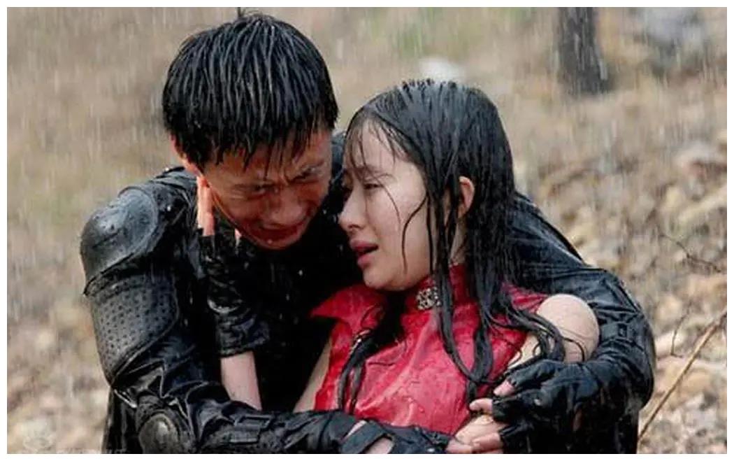 《魔幻手机3》来袭,原班人马重聚难,观众希望回归的却不是傻妞