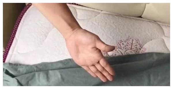 床单总是乱"跑"怎么办?不用拉不用缝,用几毛钱的"它"搞定!