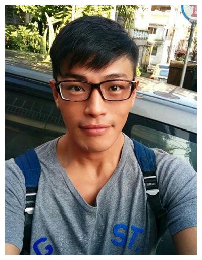 知名演员黄民安逝世,尸检曝出死因,妻子悲痛受访透露抢救过程