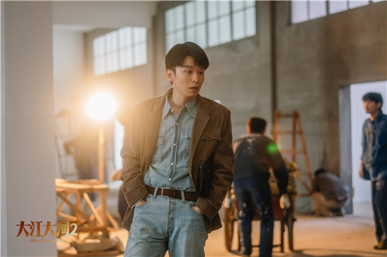 董子健大江大河2流金岁月甜苏颓丧反差角色齐霸屏