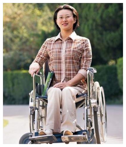 安徽女孩因误诊瘫痪,29岁成为轮椅美女博士,如今是高校著名教授休闲区蓝鸢梦想 - Www.slyday.coM 安徽女孩因误诊瘫痪,29岁成为轮椅美女博士,如今是高校著名教授休闲区蓝鸢梦想 - Www.slyday.coM