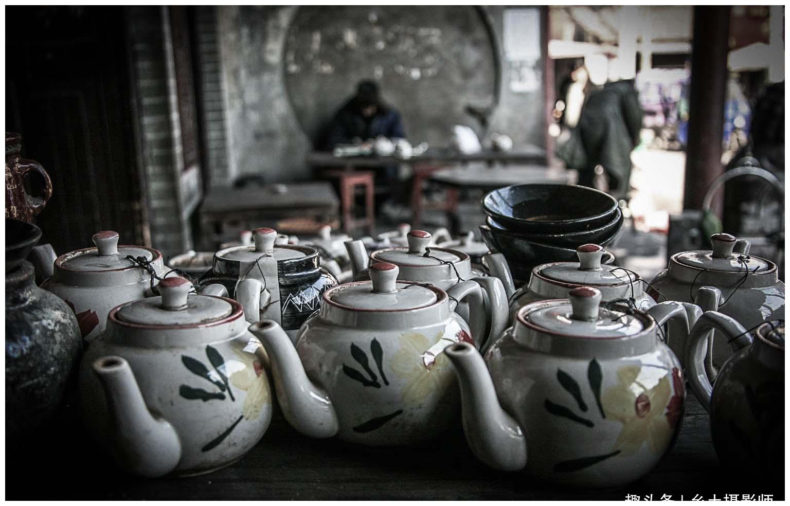 皖北600年临涣老茶馆2块钱泡一壶独特棒棒茶百姓休闲佳地