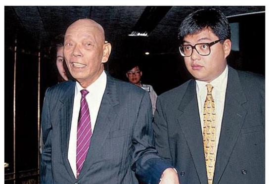 2018年6月3日,李美慧奉女成婚嫁给了大她25岁的百亿富豪曾文豪,婚礼