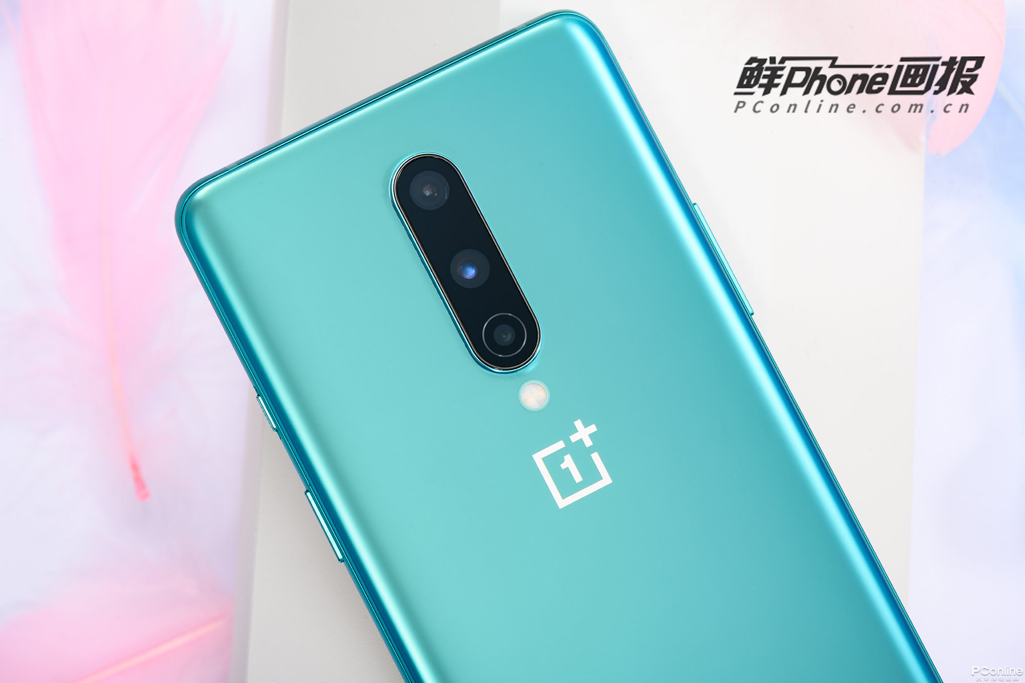 一加8 图赏:轻薄旗舰,成就无负担的美