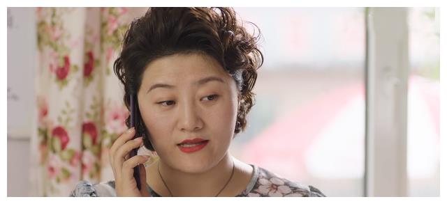 后来,高霞退出《乡村爱情》第二季的演出,演员葛珊珊接棒出演.