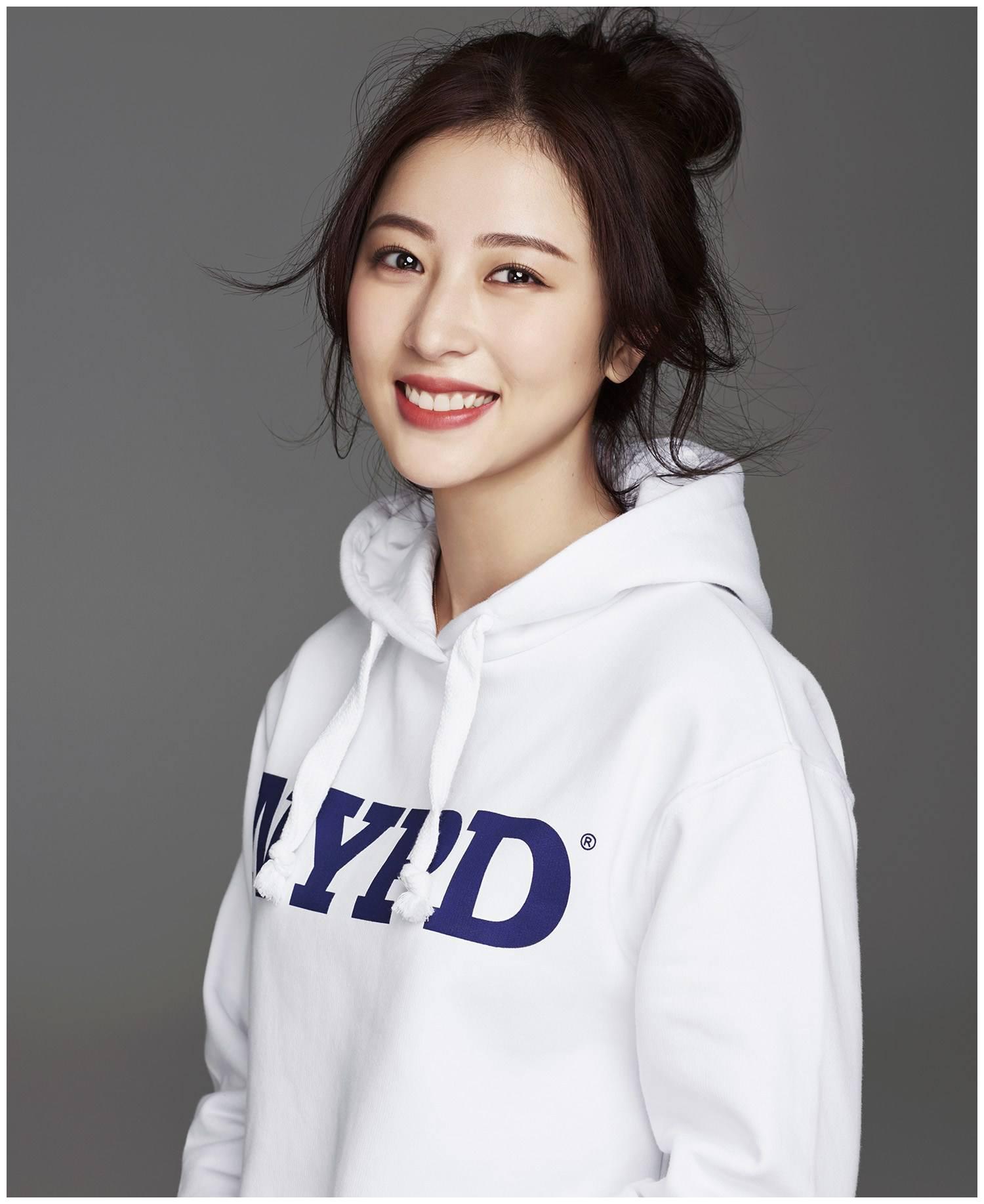 在塑造个人角色的时候,也是能够处理好剧情中的各种小细节,就像那部