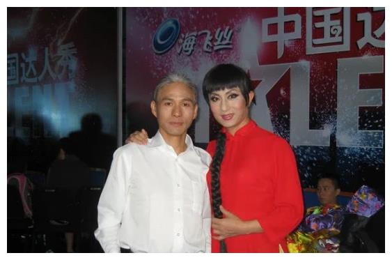 他上过春晚身价过亿,破产后一夜白头,今靠卖包子东山再起|高逸峰|春晚