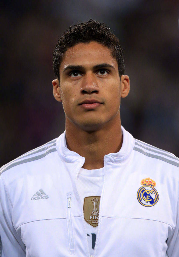 今天是皇家马德里球员瓦拉内27岁的生日,皇马与国际足联送上祝福