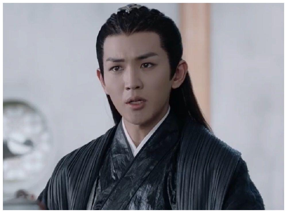 在《山河令》饰演周子舒故友大巫乌溪的范津玮,生日1993年5月21日