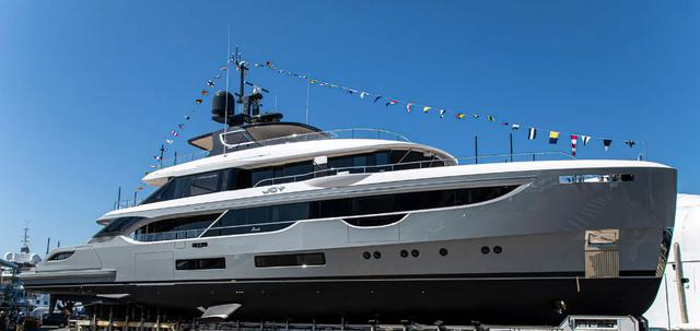 贝尼蒂第二艘oasis408米超级游艇joy号下水
