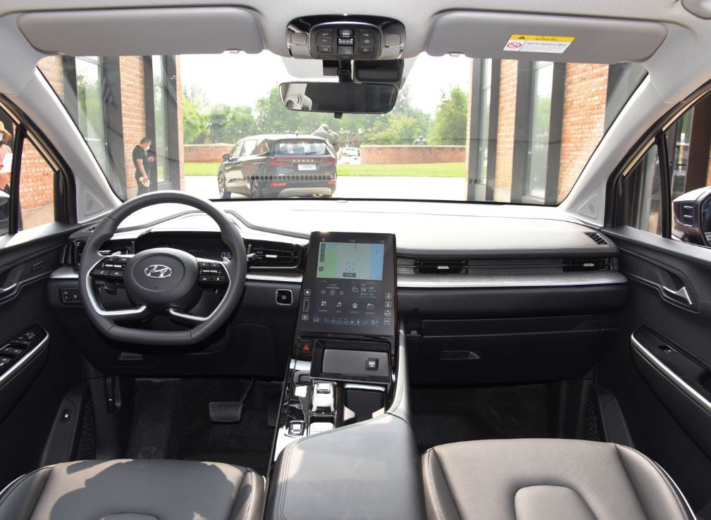 全家人的高档次出行，三款主流合资MPV推荐，总有一款适合你