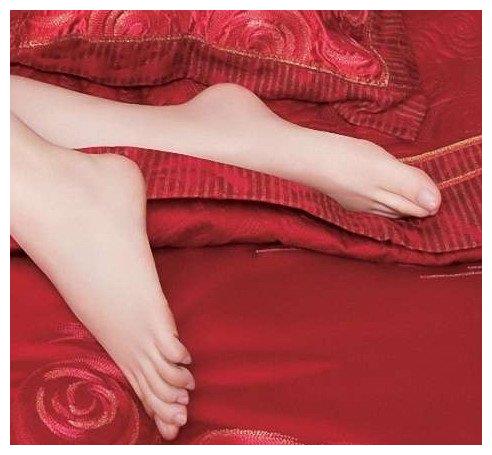 刘亦菲的脚丫真难看