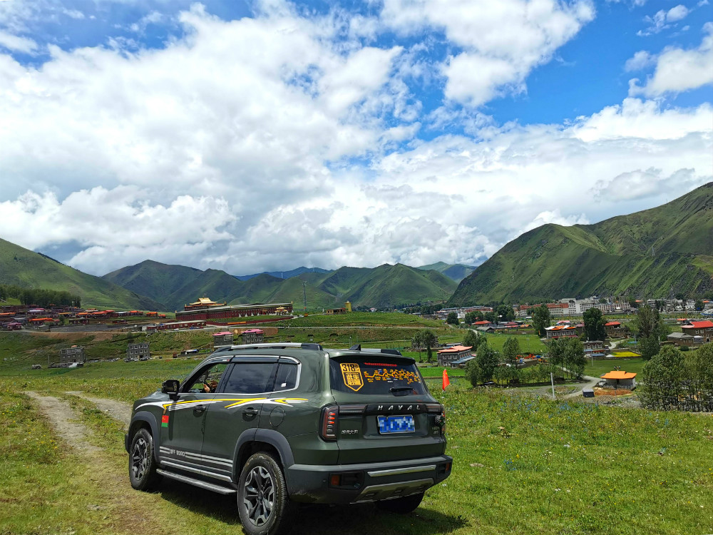 哈弗大狗车主:看见"狗子"的瞬间,诗和远方就已在自己脚下